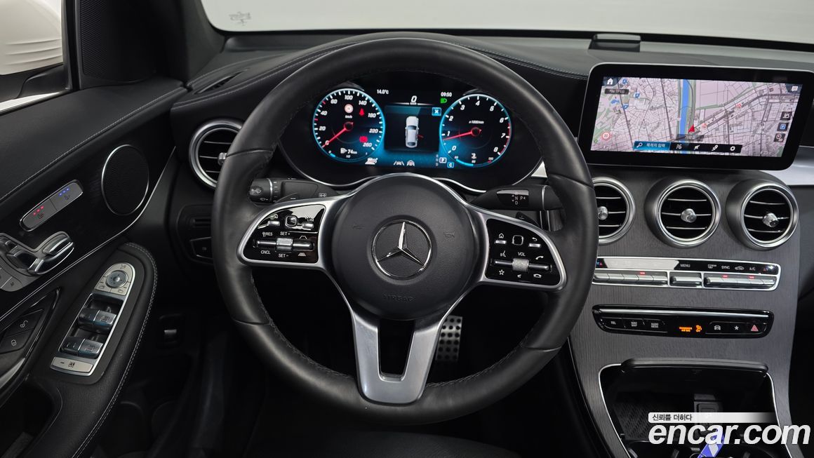 Mercedes-Benz GLC-Class 2021