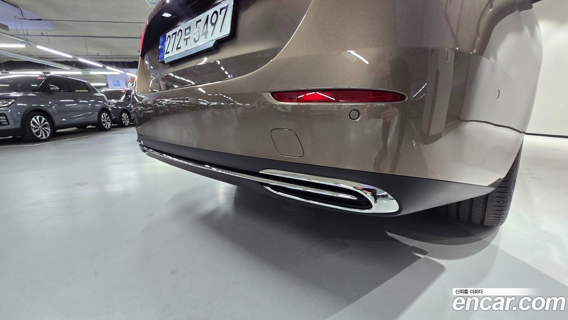 Mercedes-Benz E-Class 2024