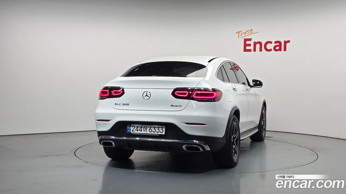 Mercedes-Benz GLC-Class 2021