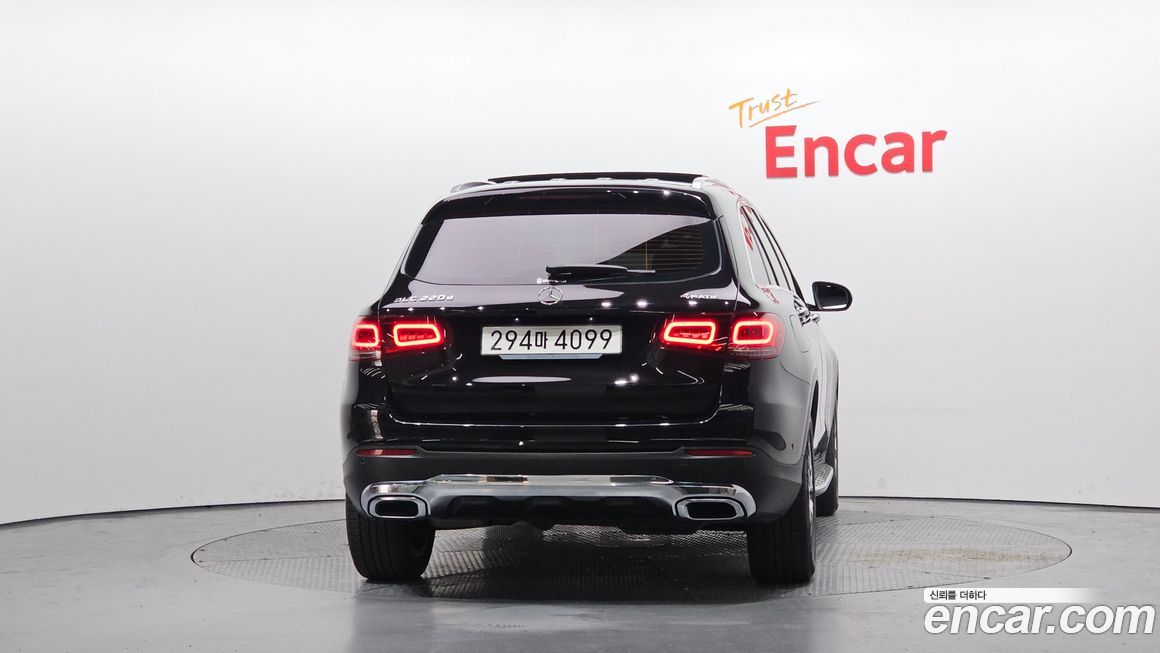 Mercedes-Benz GLC-Class 2022