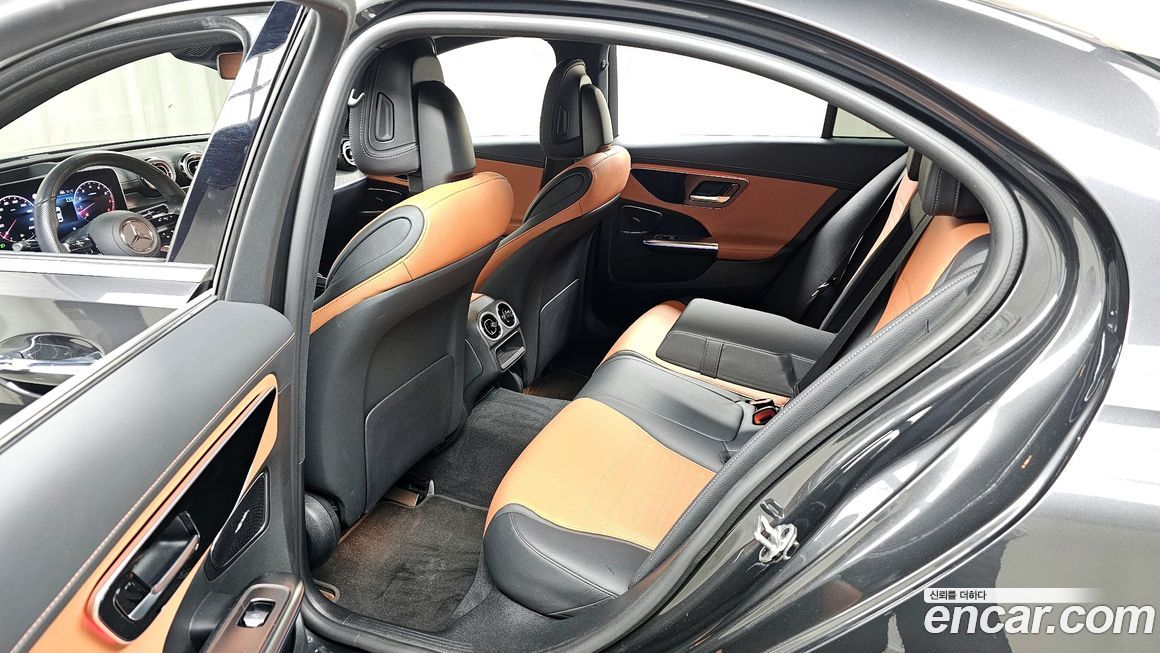 Mercedes-Benz C-Class 2022