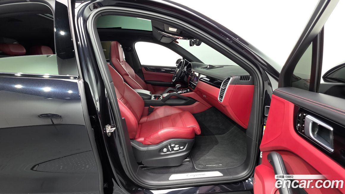 Porsche Cayenne 2021