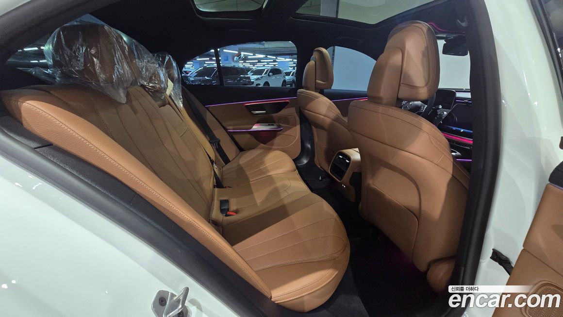 Mercedes-Benz E-Class 2024