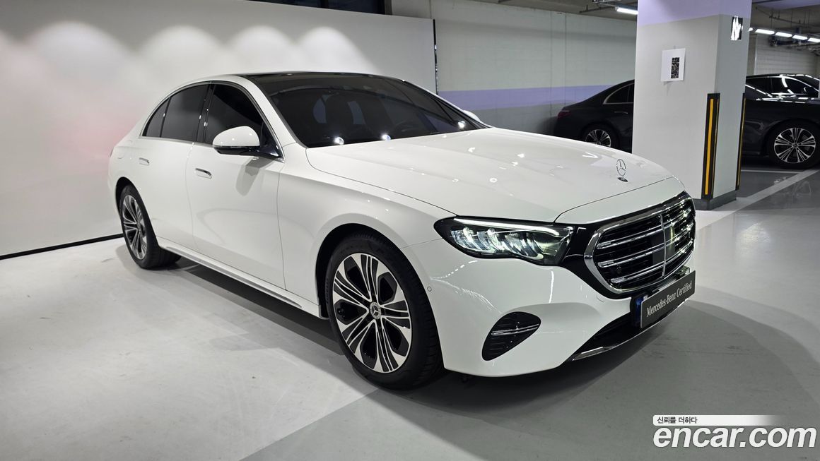 Mercedes-Benz E-Class 2024