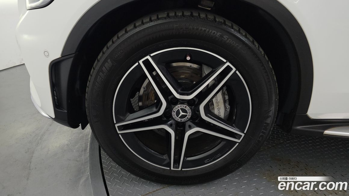 Mercedes-Benz GLC-Class 2020