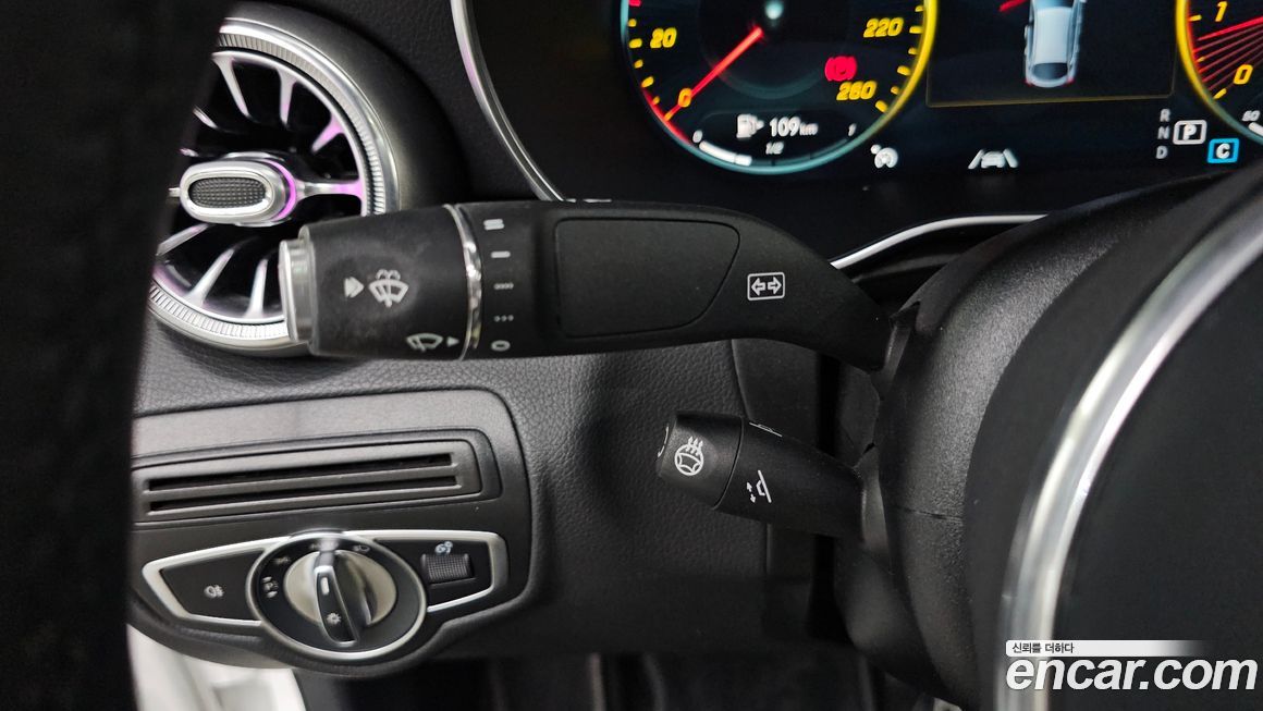 Mercedes-Benz GLC-Class 2020