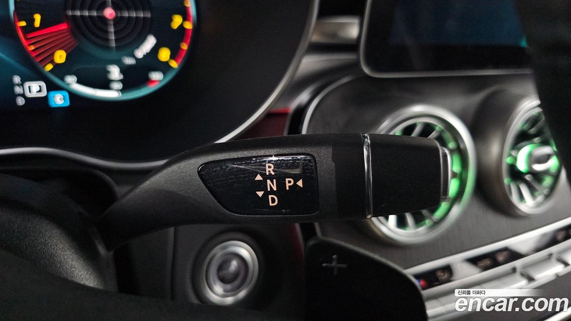 Mercedes-Benz GLC-Class 2020