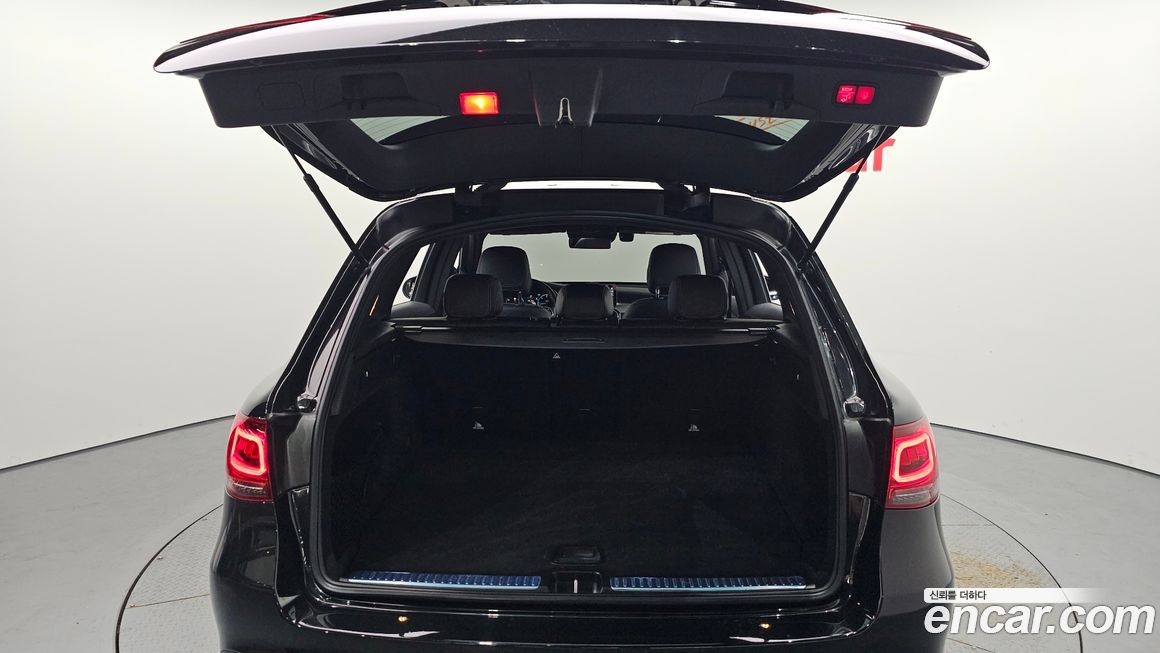 Mercedes-Benz GLC-Class 2022