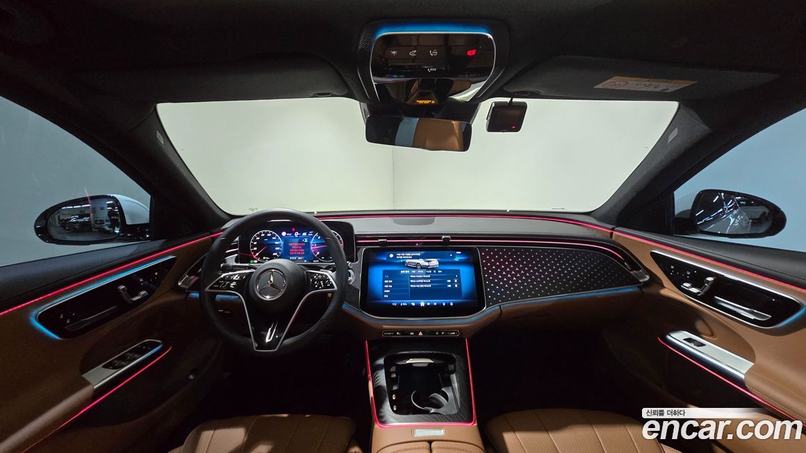 Mercedes-Benz E-Class 2024