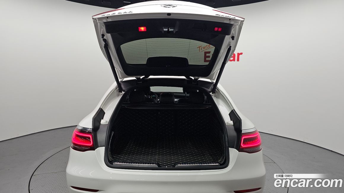 Mercedes-Benz GLC-Class 2020