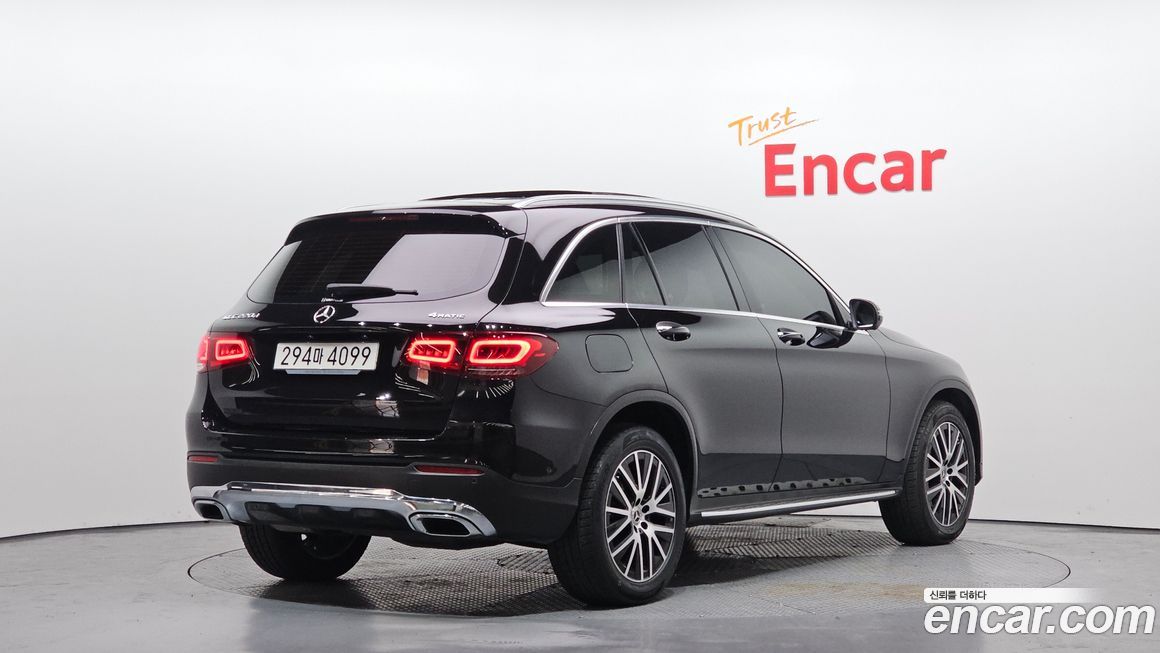 Mercedes-Benz GLC-Class 2022