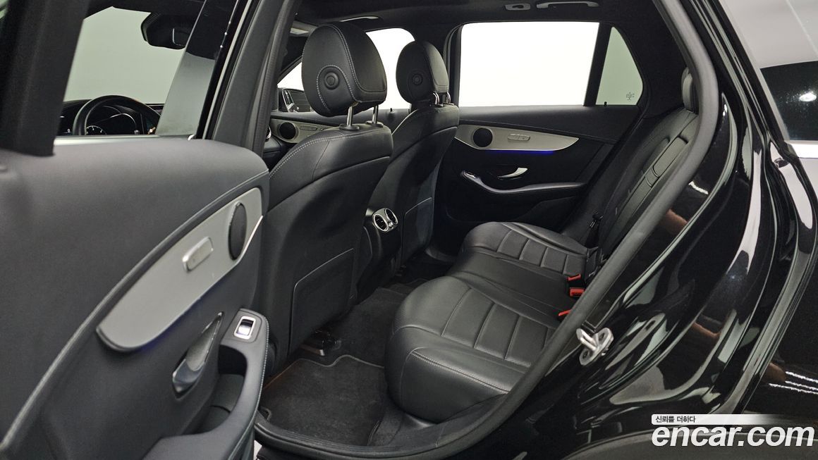 Mercedes-Benz GLC-Class 2022