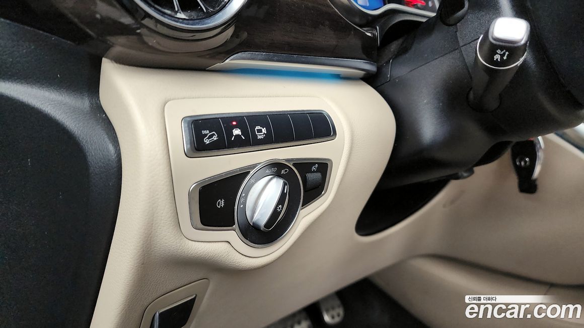 Mercedes-Benz V-Class 2022