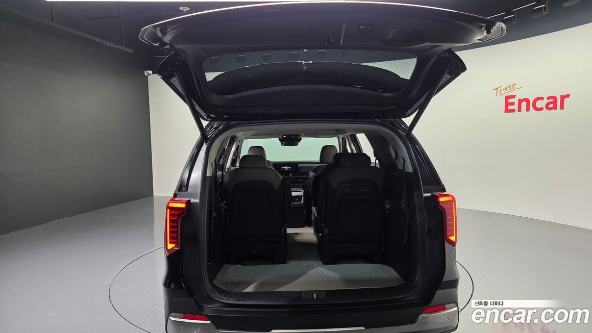 Kia Canival 2024
