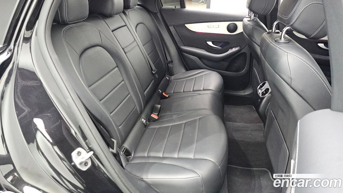 Mercedes-Benz GLC-Class 2022