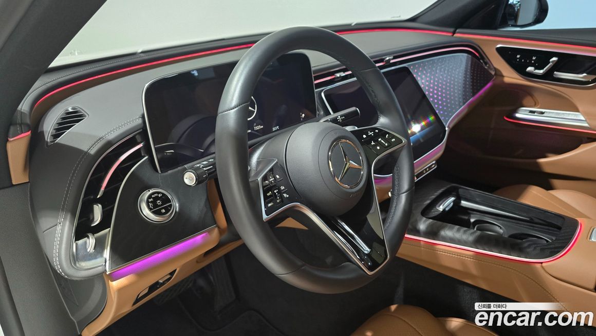 Mercedes-Benz E-Class 2024