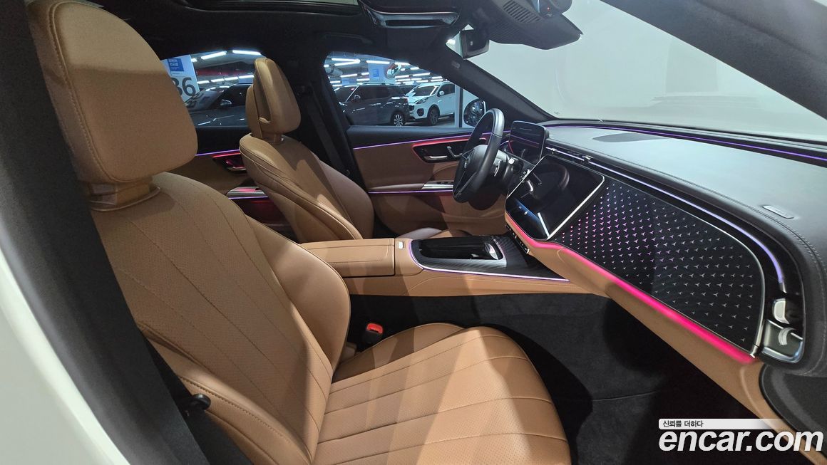 Mercedes-Benz E-Class 2024