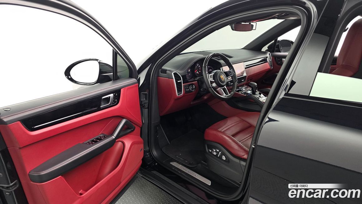 Porsche Cayenne 2021