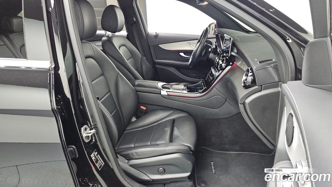 Mercedes-Benz GLC-Class 2022