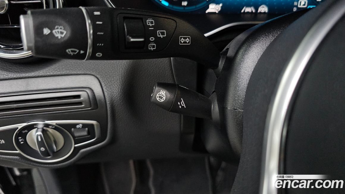 Mercedes-Benz GLC-Class 2022