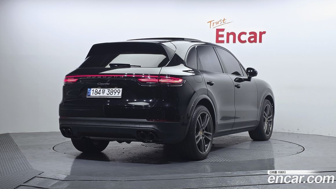 Porsche Cayenne 2021