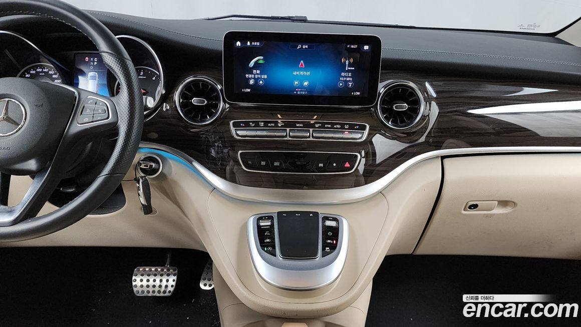 Mercedes-Benz V-Class 2022