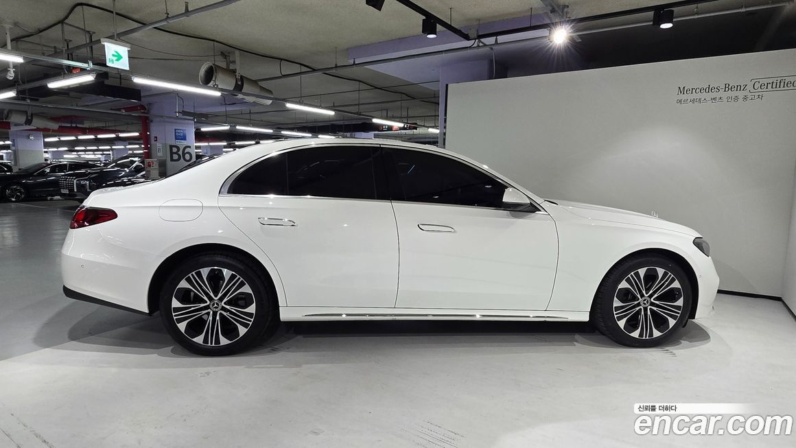 Mercedes-Benz E-Class 2024