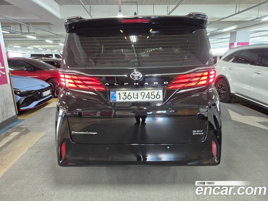 Toyota Alphard 2025