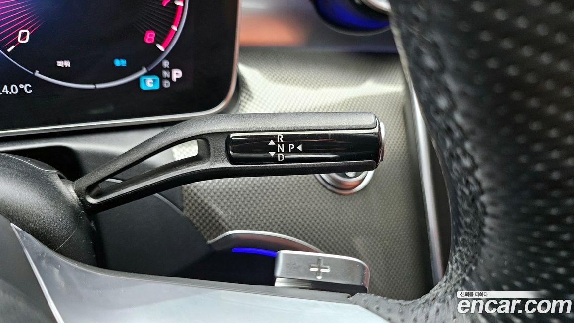Mercedes-Benz C-Class 2023