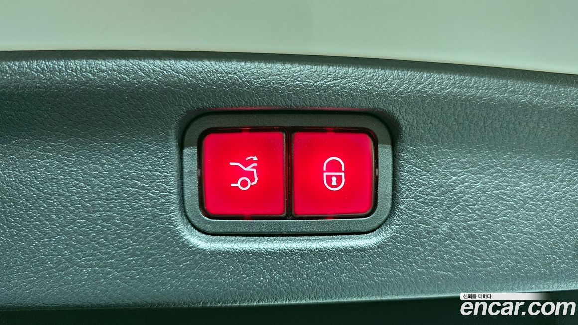 Mercedes-Benz C-Class 2023
