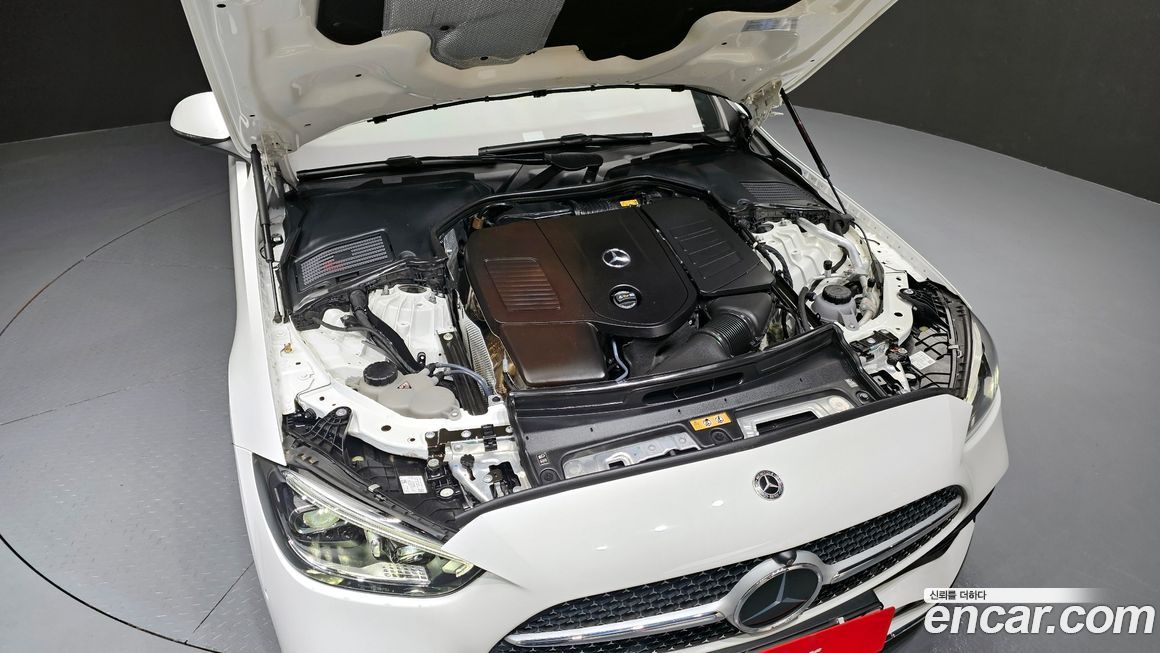 Mercedes-Benz C-Class 2023
