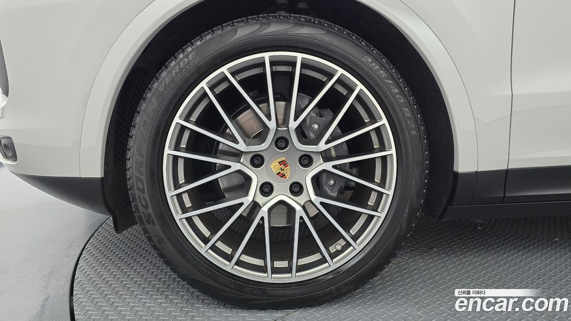 Porsche Cayenne 2022