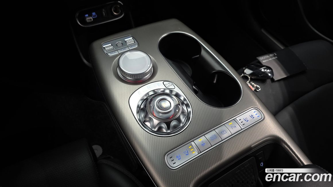 Genesis GV60 2023