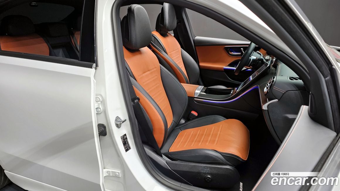 Mercedes-Benz C-Class 2023