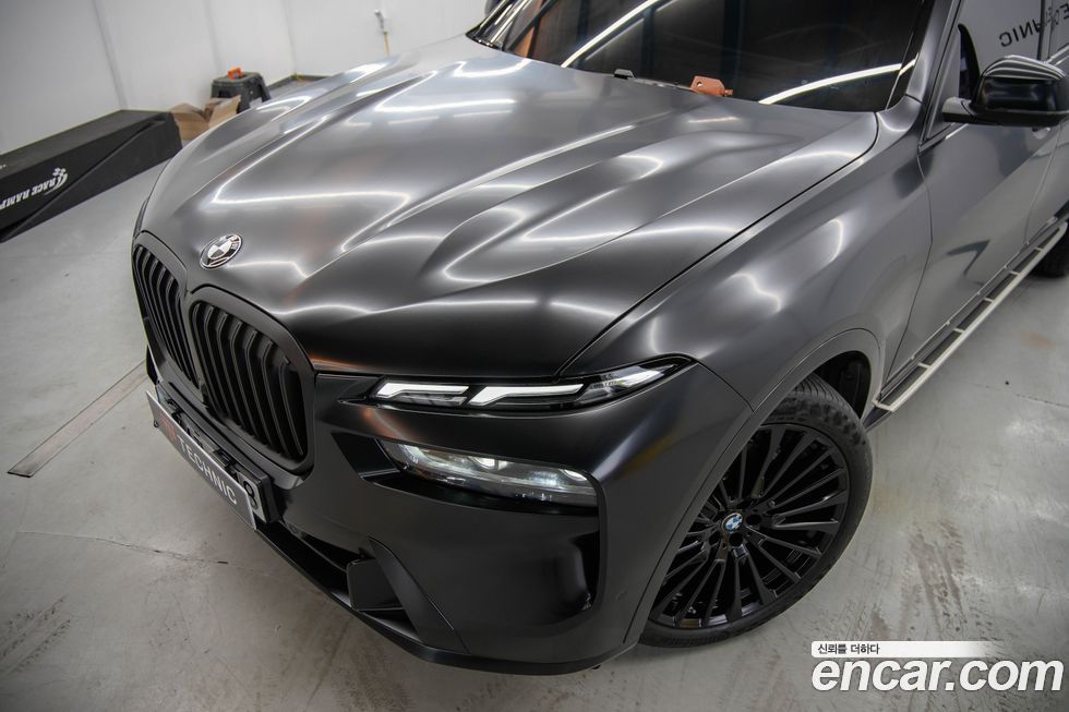BMW X7 2024