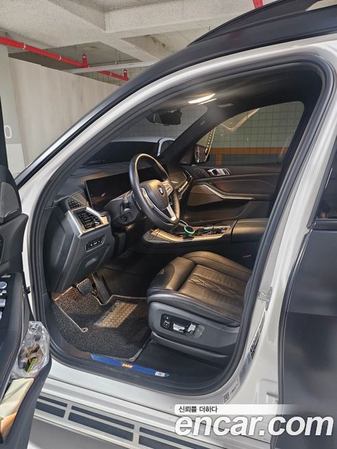 BMW X7 2024
