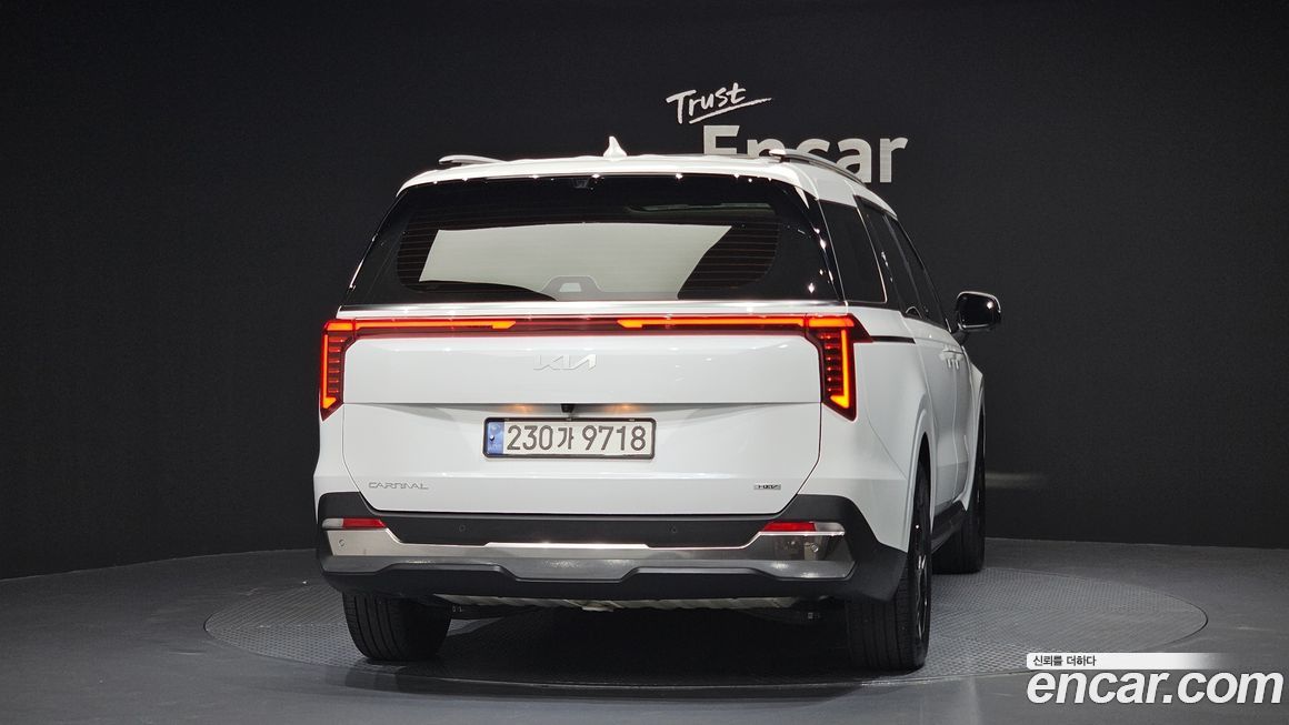 Kia Canival 2024