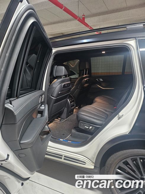 BMW X7 2024