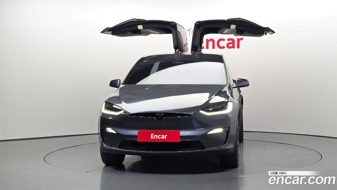 Tesla Model X 2023