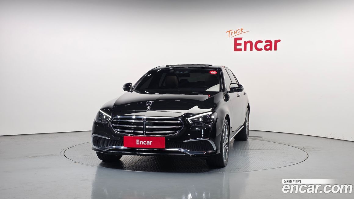 Mercedes-Benz E-Class 2023