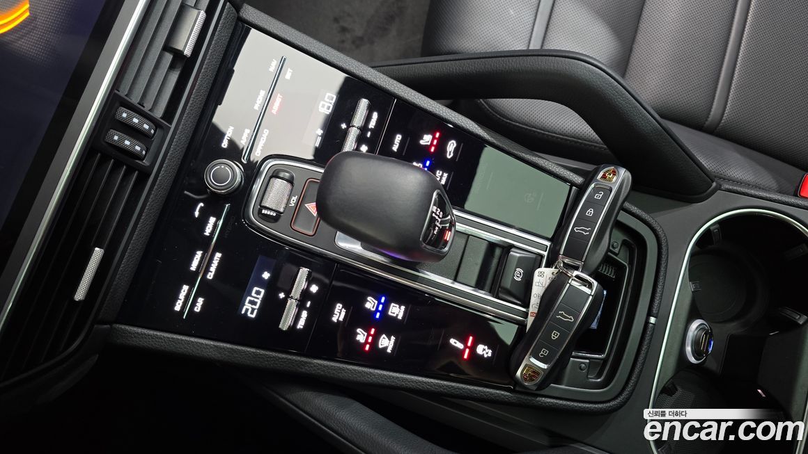 Porsche Cayenne 2022