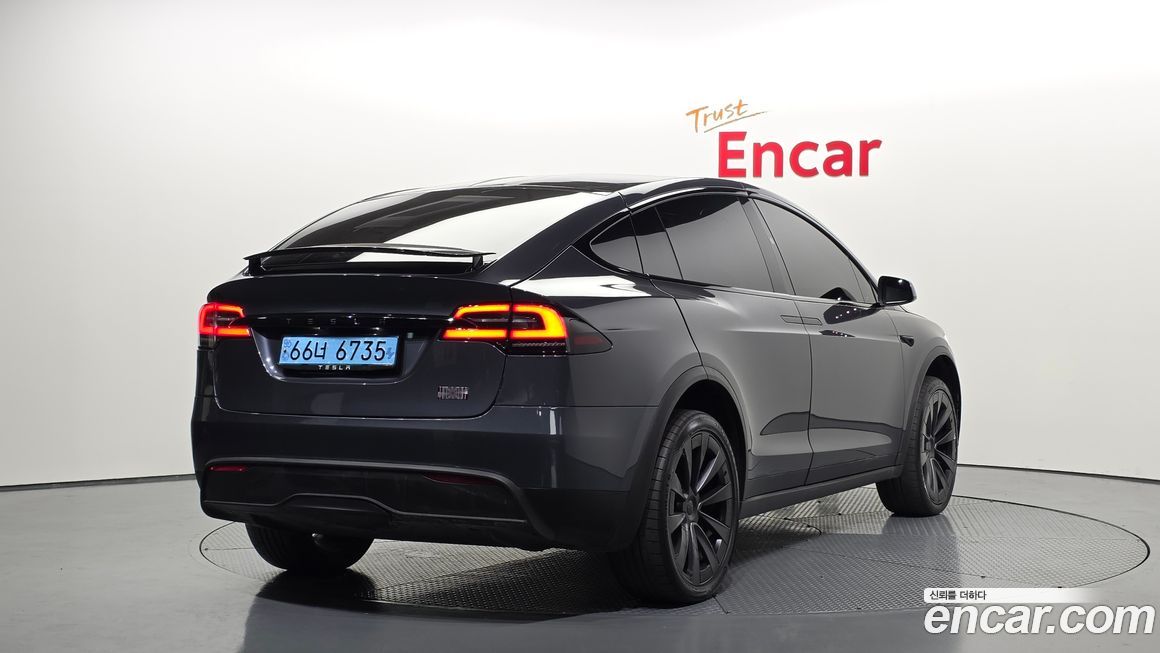 Tesla Model X 2023