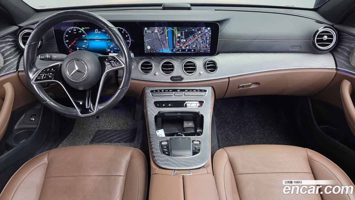 Mercedes-Benz E-Class 2023