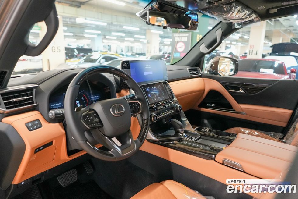 Lexus LX 2025