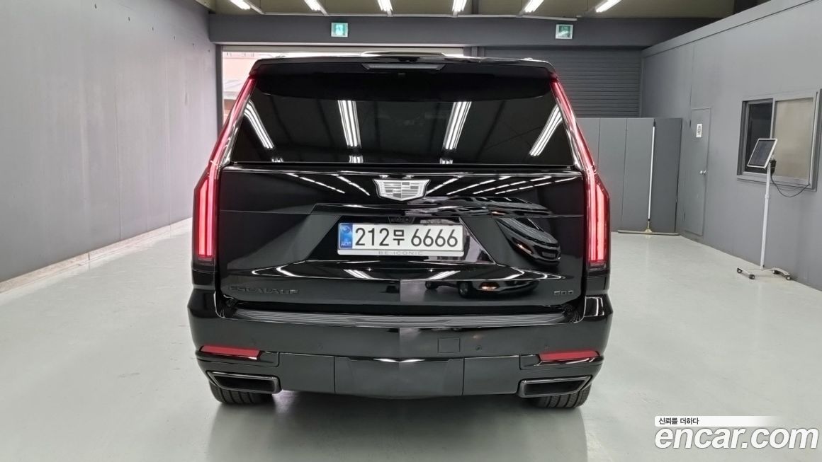 Cadillac Escalade 2025