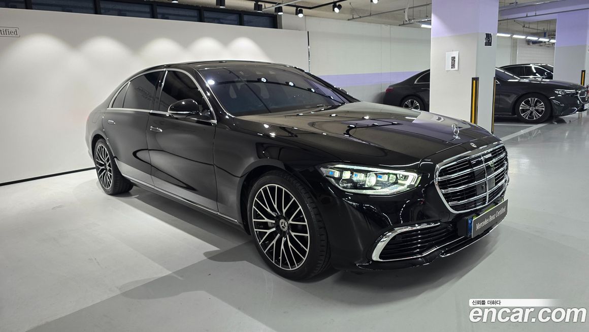 Mercedes-Benz S-Class 2025