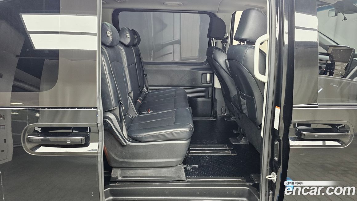 Hyundai Staria 2024