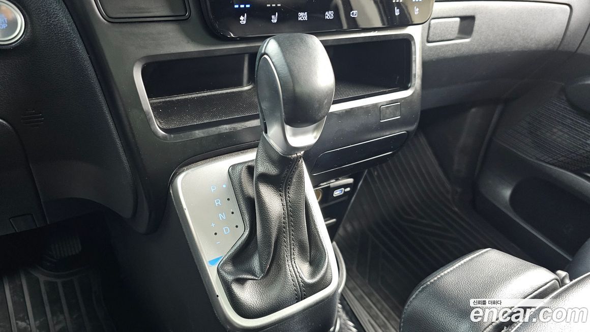 Hyundai Staria 2024