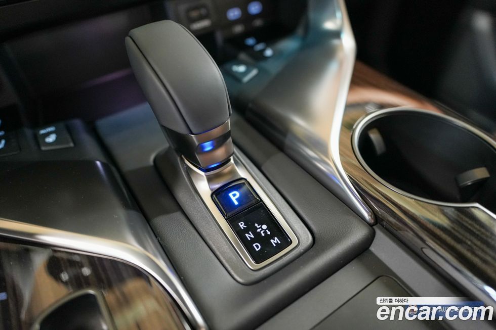 Lexus LX 2025