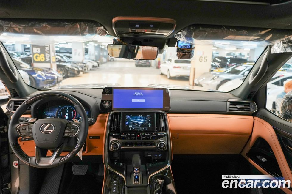 Lexus LX 2025